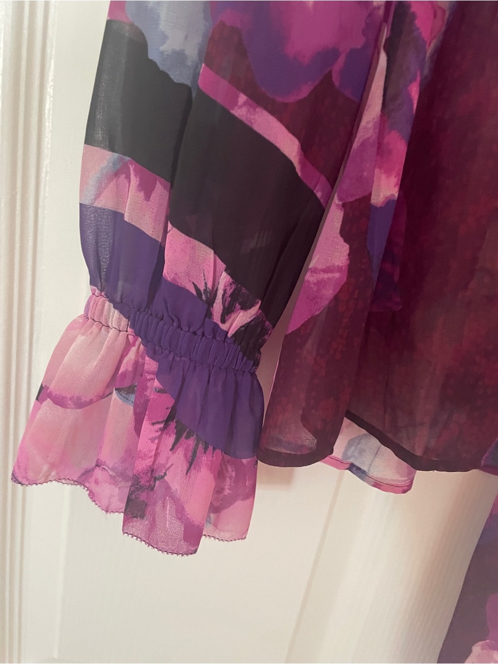 ๐ White House Black Market Sheer Purple Floral Tie-Neck Blouse ๐ - Picture 3 of 7